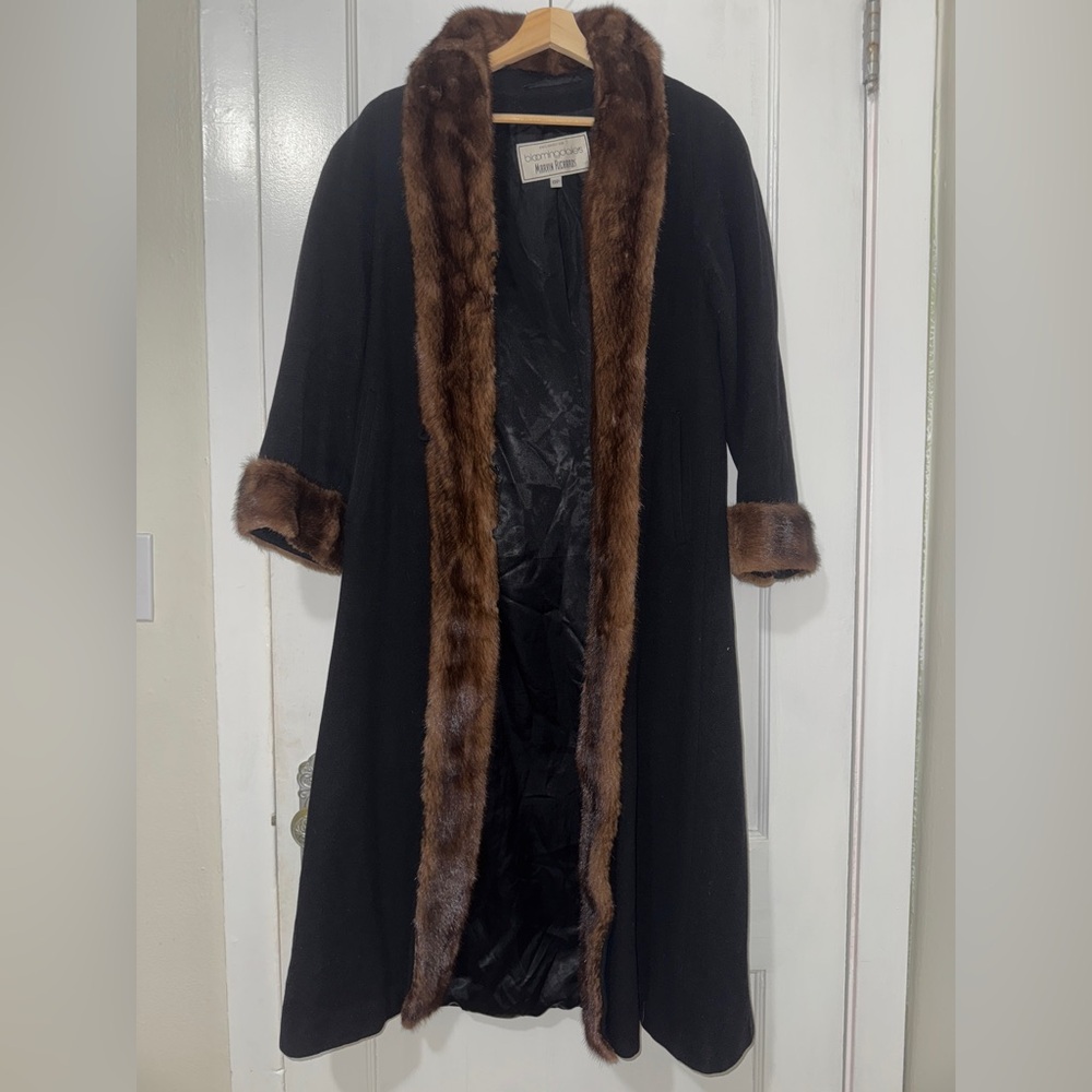 Bloomingdale’s long black wool coat with mink trim and collar size S-M